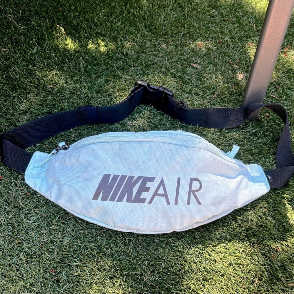 Nike Heritage Zip Hip Waist Bag Bum Bag Fanny Pack Belt Wallet
